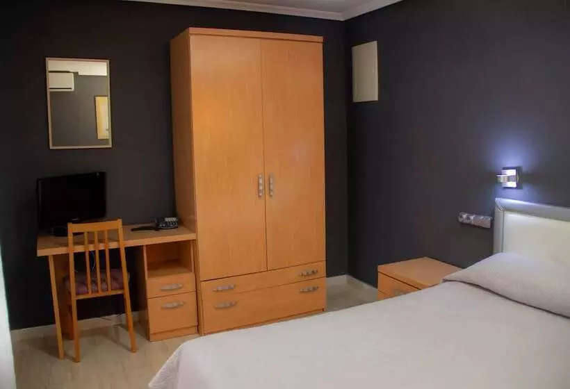 スタンダードシングルルーム, Hostal Meseguer