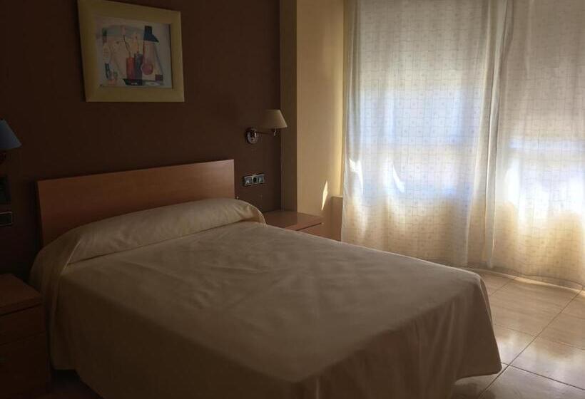 Номер Классический Вид на Город, Hostal Meseguer