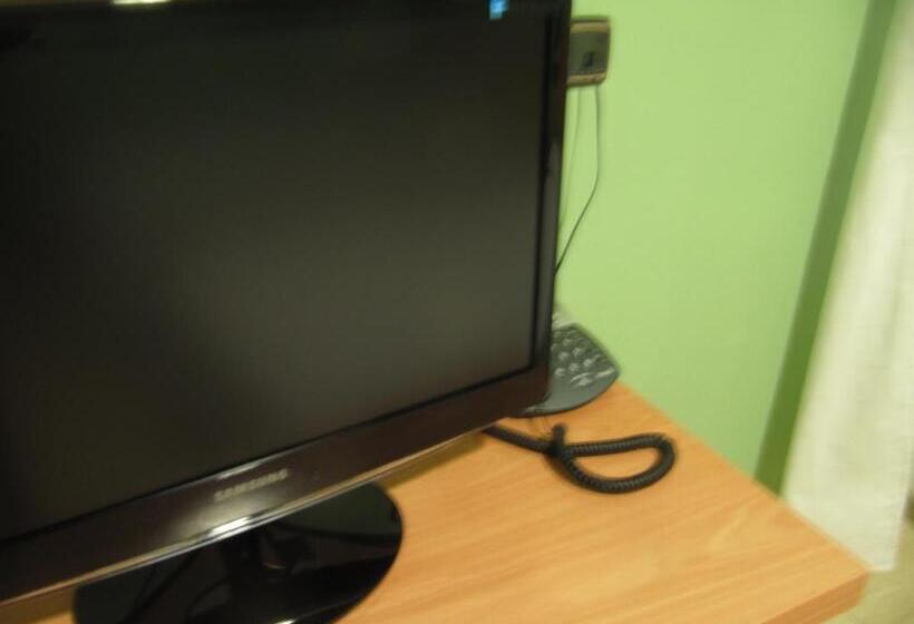 이코노이 4인룸, Hostal Meseguer