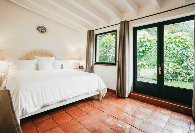 キングサイズベッドのスタンダードルーム, Amomoxtli