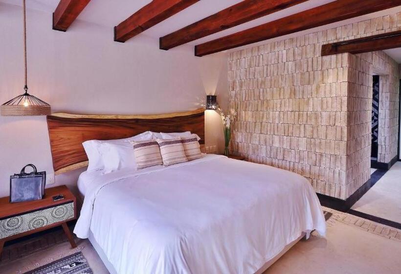 キングサイズベッドのスタンダードルーム, Amomoxtli