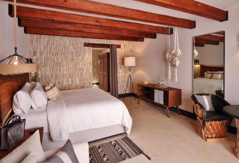 キングサイズベッドのスタンダードルーム, Amomoxtli