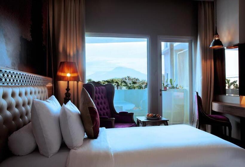 Номер Deluxe, Grand Mercure Yogyakarta Adi Sucipto