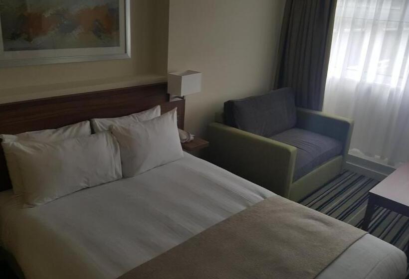 Номер Стандарт Трехместный, Holiday Inn Derby/nottingham, An Ihg