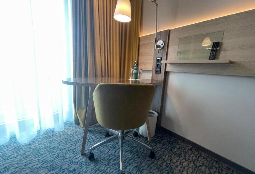 سوییت جونیور, Holiday Inn Düsseldorf City – Toulouser Allee, An Ihg