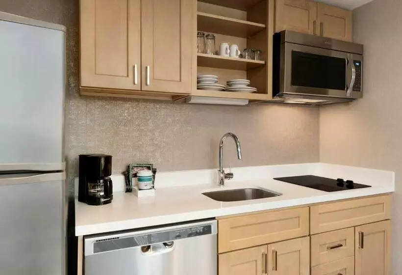 キングサイドベッドのスタンダードワンルーム, Homewood Suites By Hilton Chicago West Loop Fulton Mkt Area