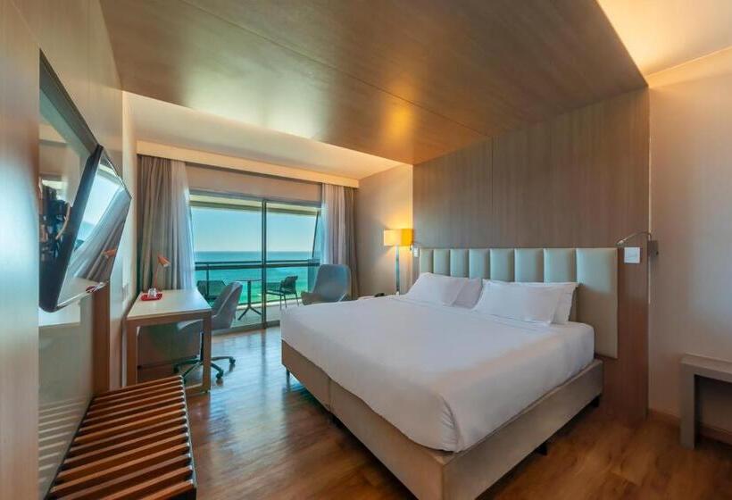 اتاق لوکس با چشمانداز دریا, Laghetto Stilo Barra