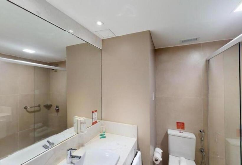 اتاق استاندارد سه نفره, Laghetto Stilo Barra