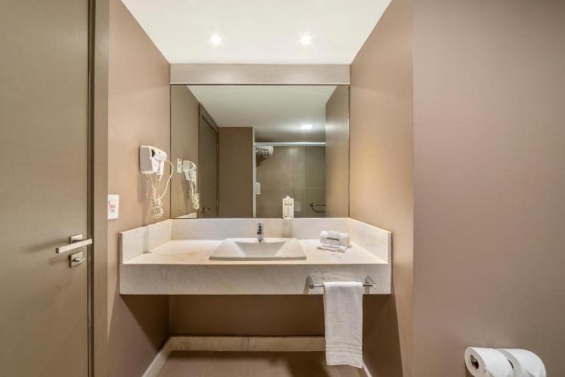 اتاق لوکس, Laghetto Stilo Barra