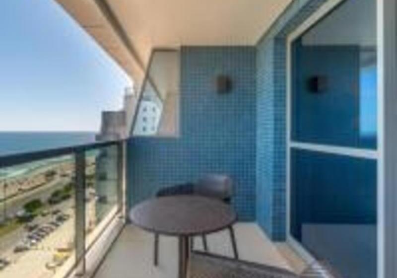 اتاق لوکس, Laghetto Stilo Barra