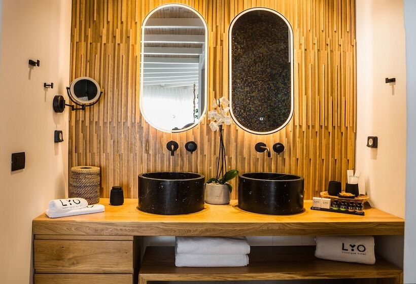 Standard Studio Double Bed