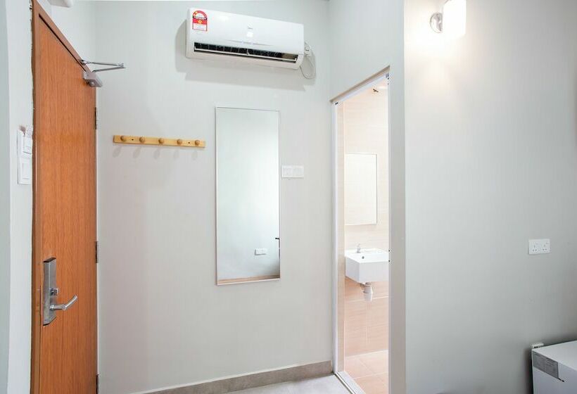 חדר דלוקס, Moment