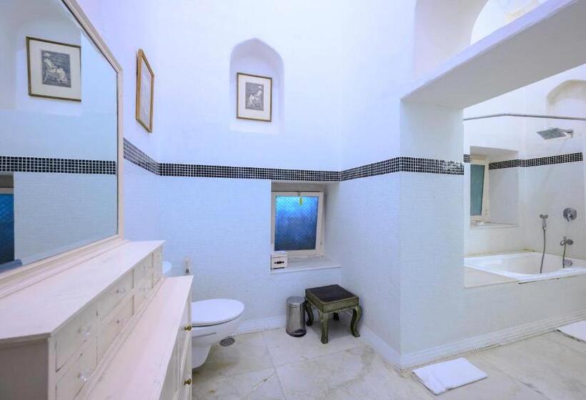 ロイヤルルーム, Neemrana Fortpalace