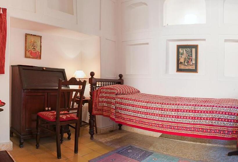 スタンダードシングルルーム, Neemrana Fortpalace