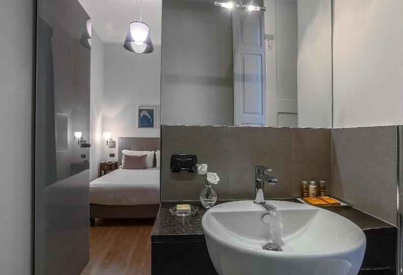 اتاق کلاسیک, Relais Rione Ponte