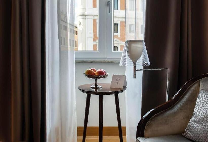 اتاق لوکس با چشم‌انداز شهر, Relais Rione Ponte