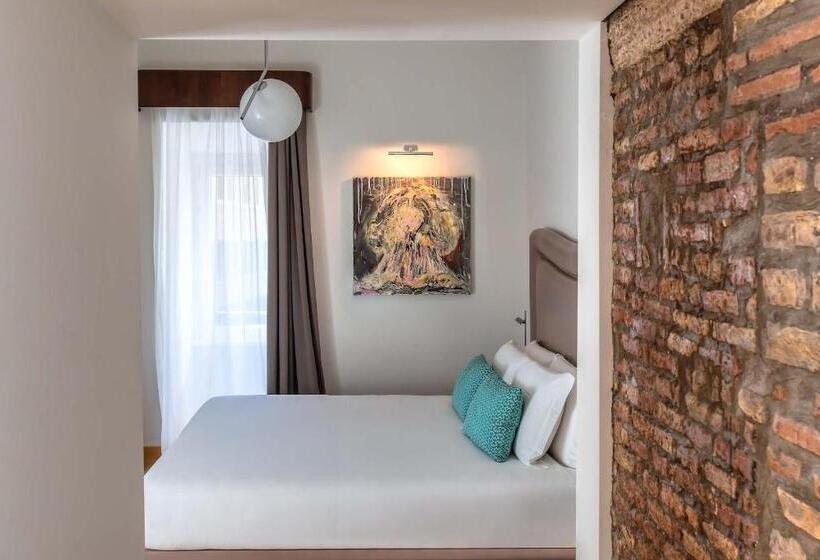 سوییت جونیور, Relais Rione Ponte