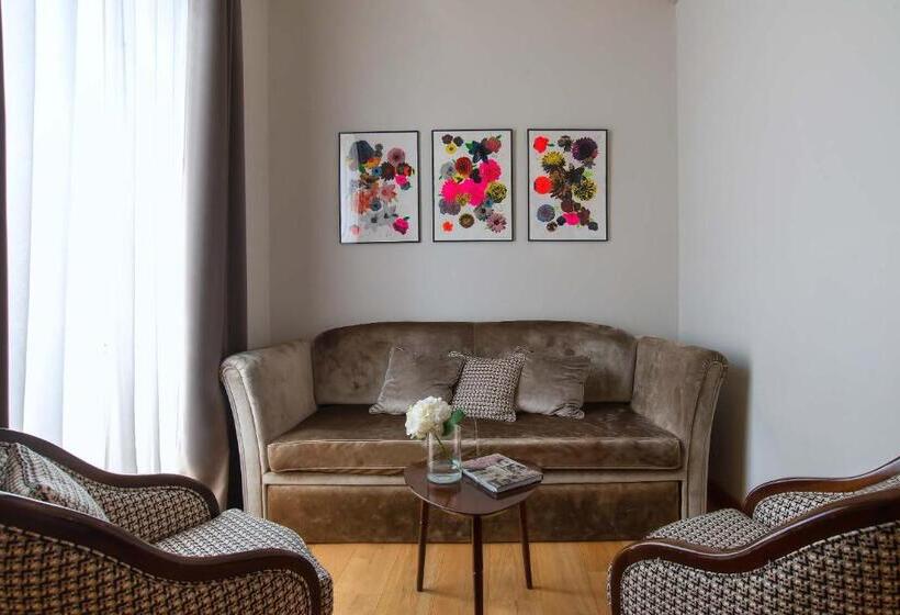 سوییت, Relais Rione Ponte