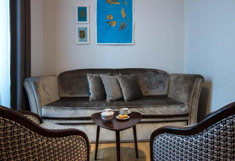 سوییت, Relais Rione Ponte