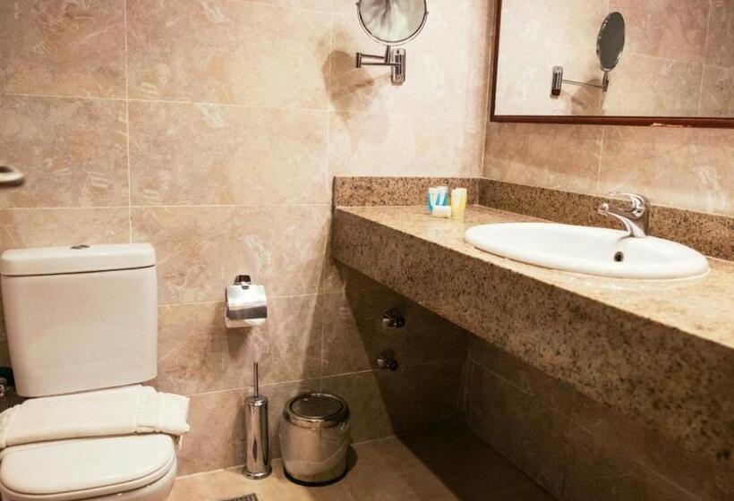 اتاق لوکس با چشم‌انداز باغ, Retal View Resort El Sokhna Aqua Park