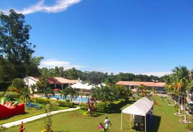 ファミリールーム, Rosalinda Campestre Del Llano
