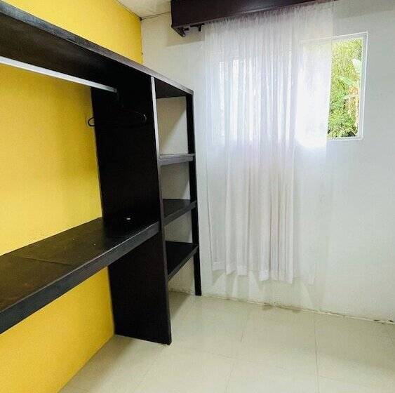 ファミリールーム, Rosalinda Campestre Del Llano