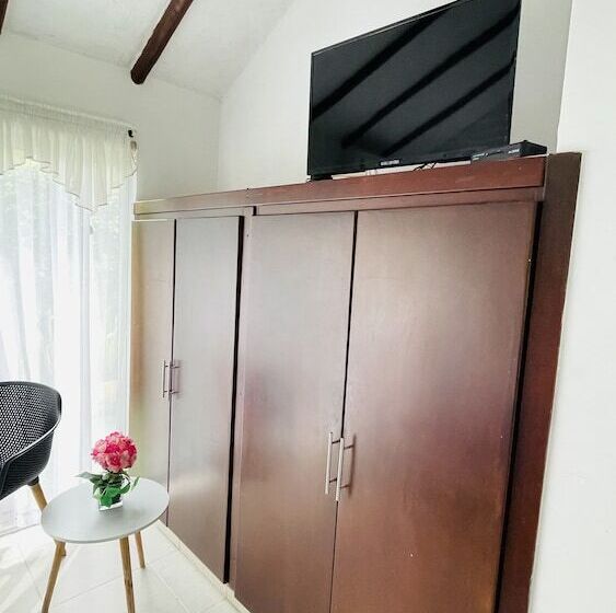 スタンダードトリプルルーム, Rosalinda Campestre Del Llano