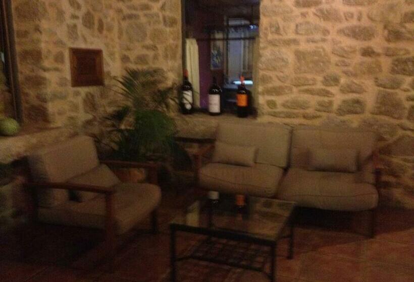 スタンダードルーム, Sierra Quilama