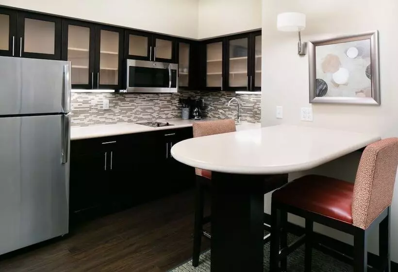２ベッドスイートルーム, Staybridge Suites Des Moines Downtown, An Ihg