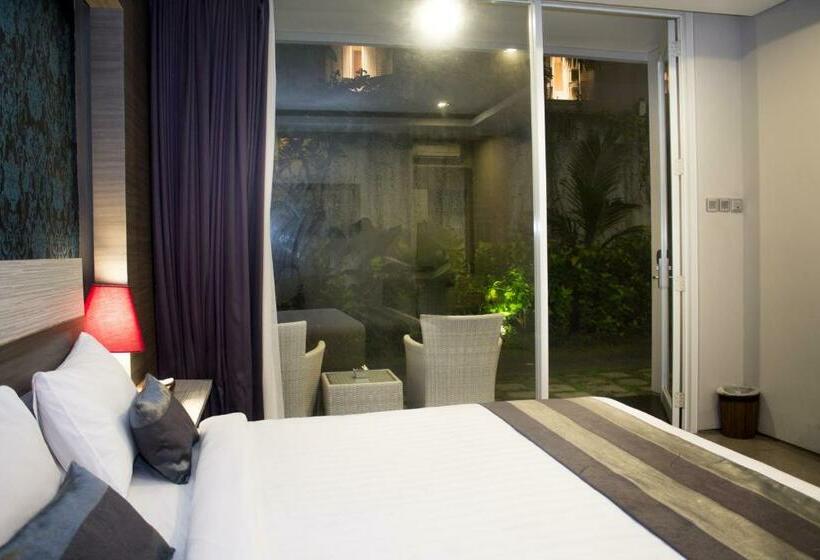 발코니 디럭스 룸, Transera Kamini Legian