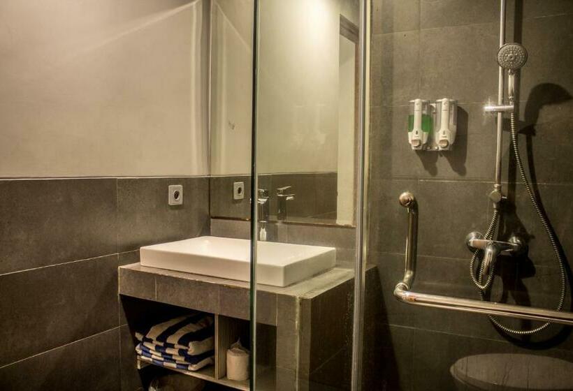 발코니 디럭스 룸, Transera Kamini Legian