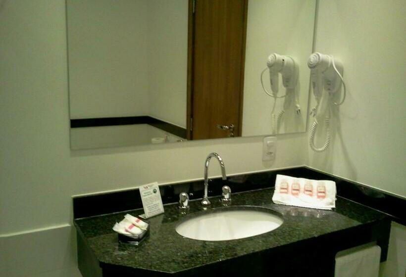 디럭스 트리플 룸, Willisau