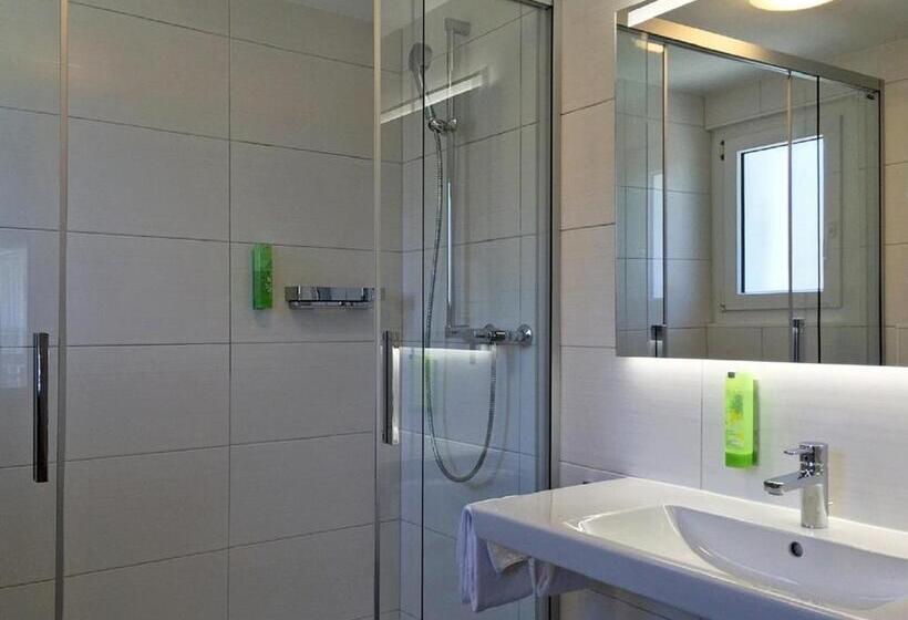 3-Bett-Standardzimmer, Park Hotel Saas  Fee