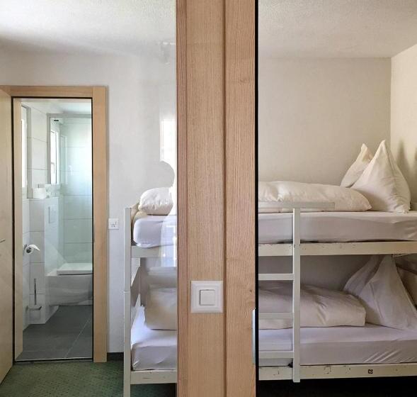 3-Bett-Standardzimmer, Park Hotel Saas  Fee