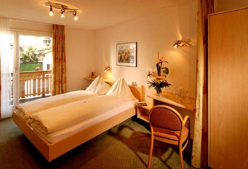 3-Bett-Standardzimmer, Park Hotel Saas  Fee