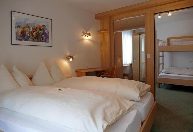 3-Bett-Standardzimmer, Park Hotel Saas  Fee