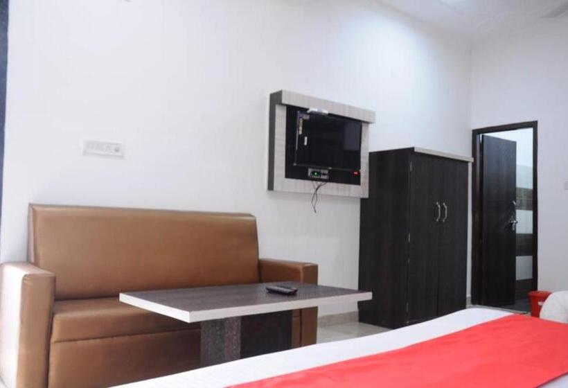 חדר סטנדרט לשלושה, Daya Paradise, Katra