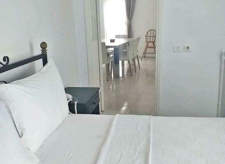 海景套房, Otel A