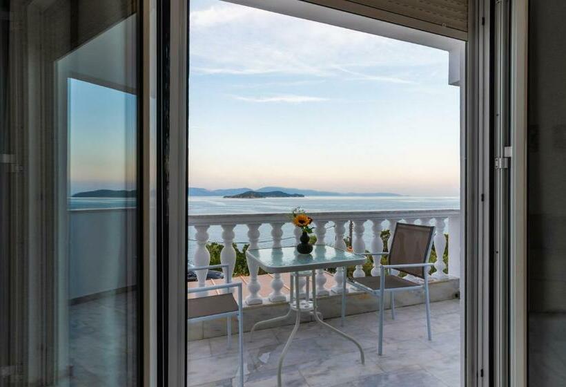 סוויטת סופריור נוף לים, Cape Blue Suites