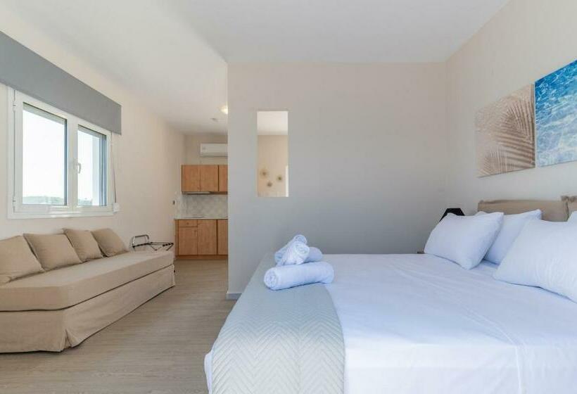 סטודיו סופריור, Cape Blue Suites