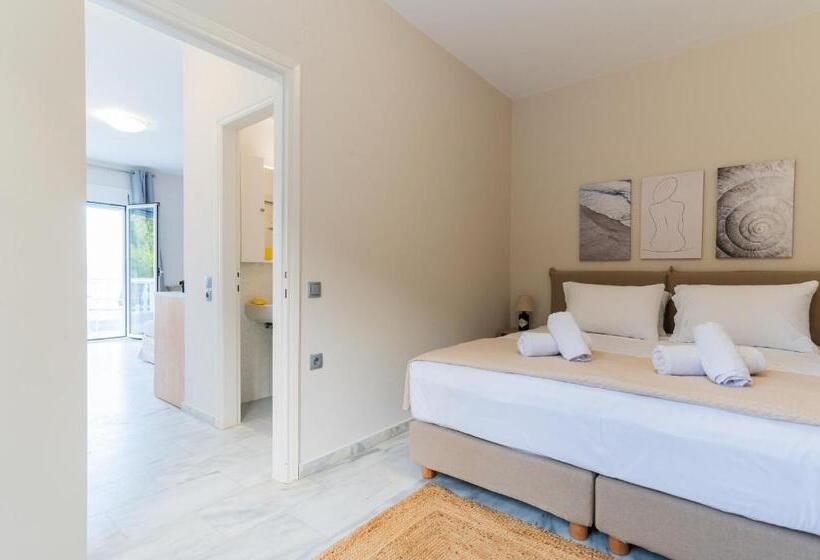 סוויטת סופריור נוף לים, Cape Blue Suites