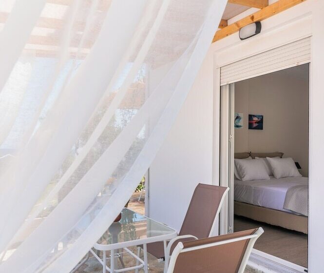 סטודיו סטנדרטי נוף לים, Cape Blue Suites