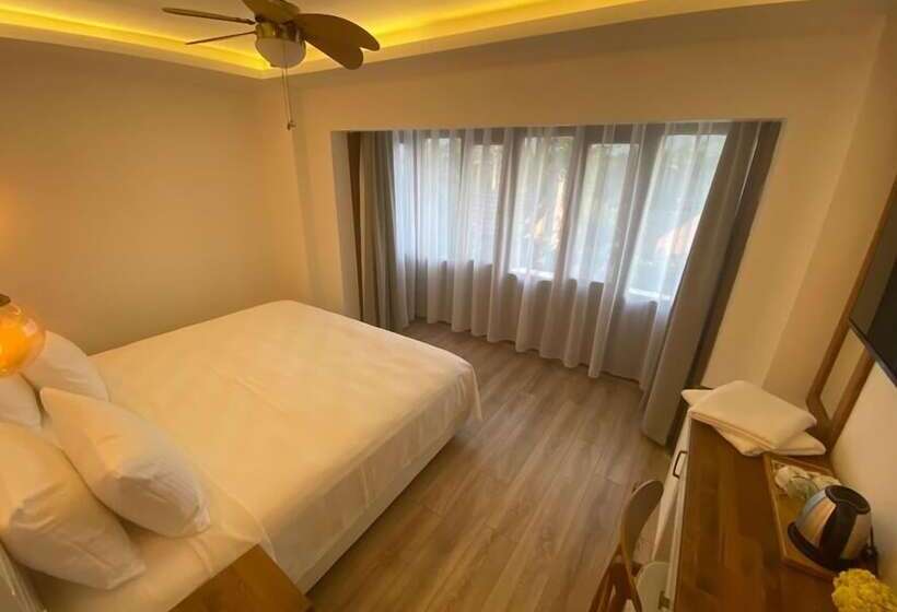 Номер Deluxe, In Ephesus Hotel And Art Galery