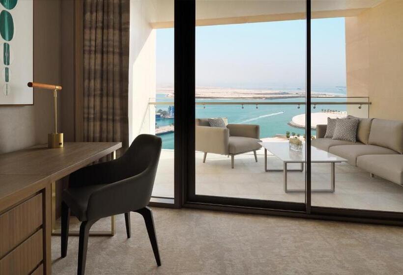 2 Bedroom Apartment Sea View