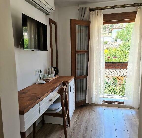 Номер Economy, In Ephesus Hotel And Art Galery