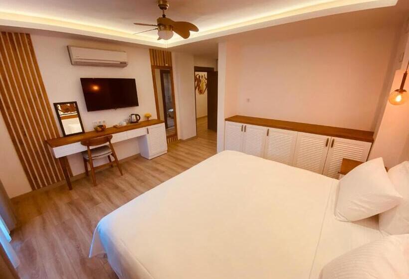 Номер Deluxe Вид на Город, In Ephesus Hotel And Art Galery