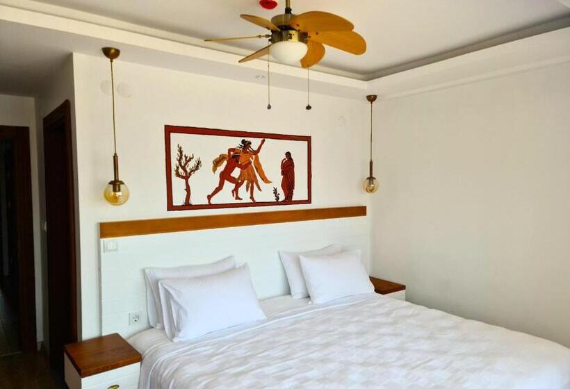 Номер Deluxe, In Ephesus Hotel And Art Galery