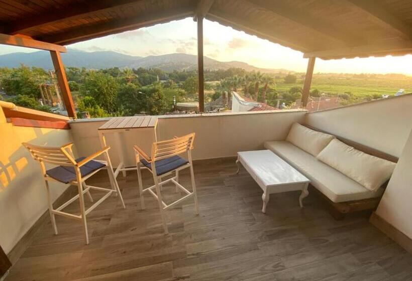 Номер Стандарт с Террасой, In Ephesus Hotel And Art Galery