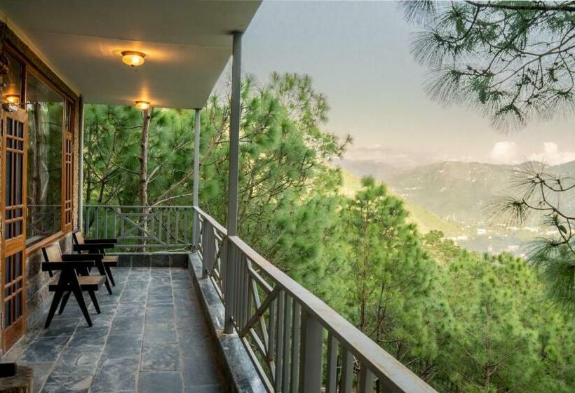 带大床的高级房间, Chillaru Spa & Resort