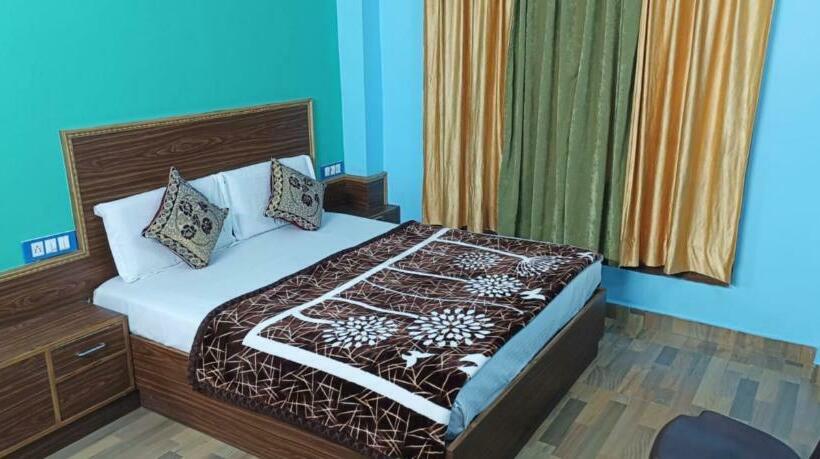 Quarto Estandar, Tirupati Regency Anandam